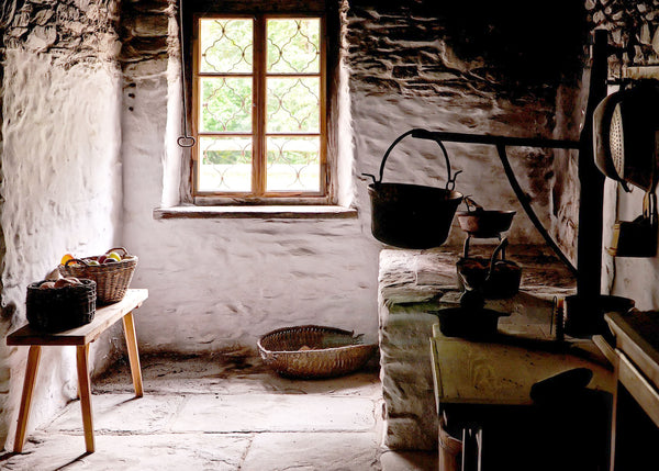 Silver Country Home Mystery Gift Box