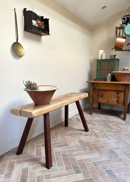 Jointed Oak Pig Bench