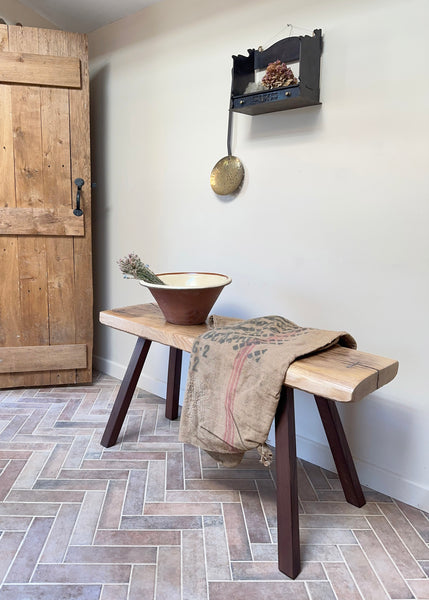 Jointed Oak Pig Bench