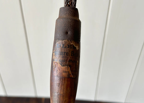 Looped Wire Carpet Beater