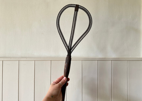 Looped Wire Carpet Beater
