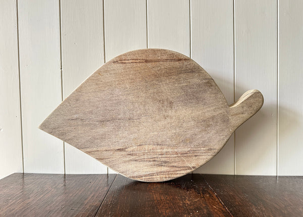 Leaf Shaped Cutting Board