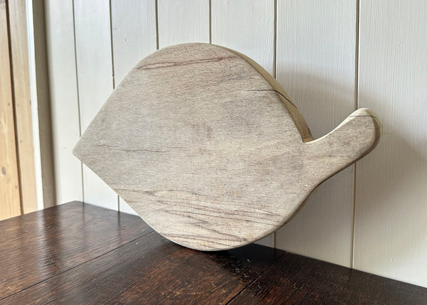 Leaf Shaped Cutting Board