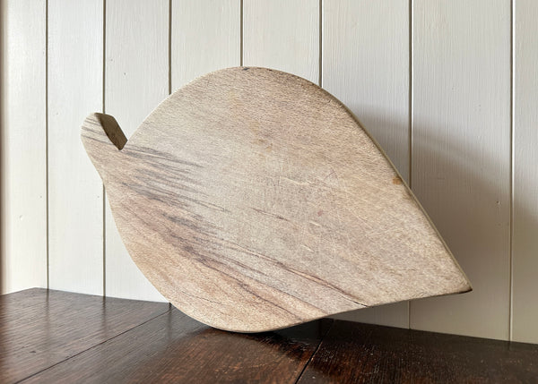Leaf Shaped Cutting Board