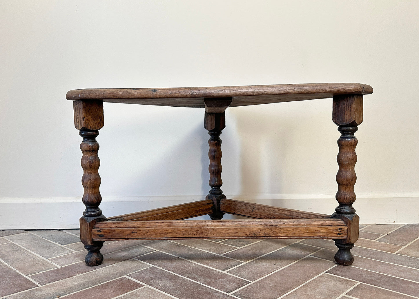 Jointed Oak Corner Table