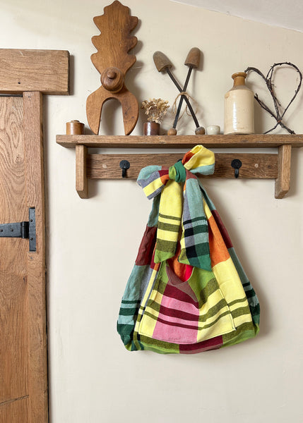 Repurposed Vintage Tablecloth Bow Bag