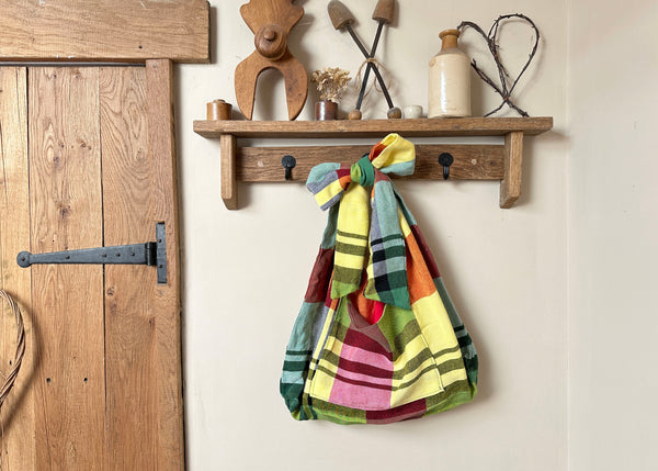 Repurposed Vintage Tablecloth Bow Bag