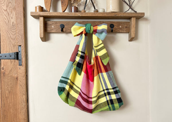 Repurposed Vintage Tablecloth Bow Bag