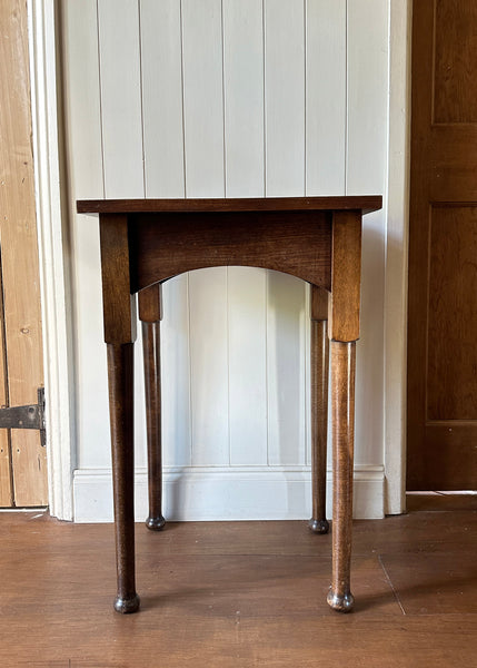 Mahogany Pad Foot Side Table