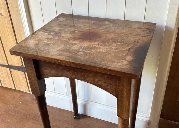 Mahogany Pad Foot Side Table