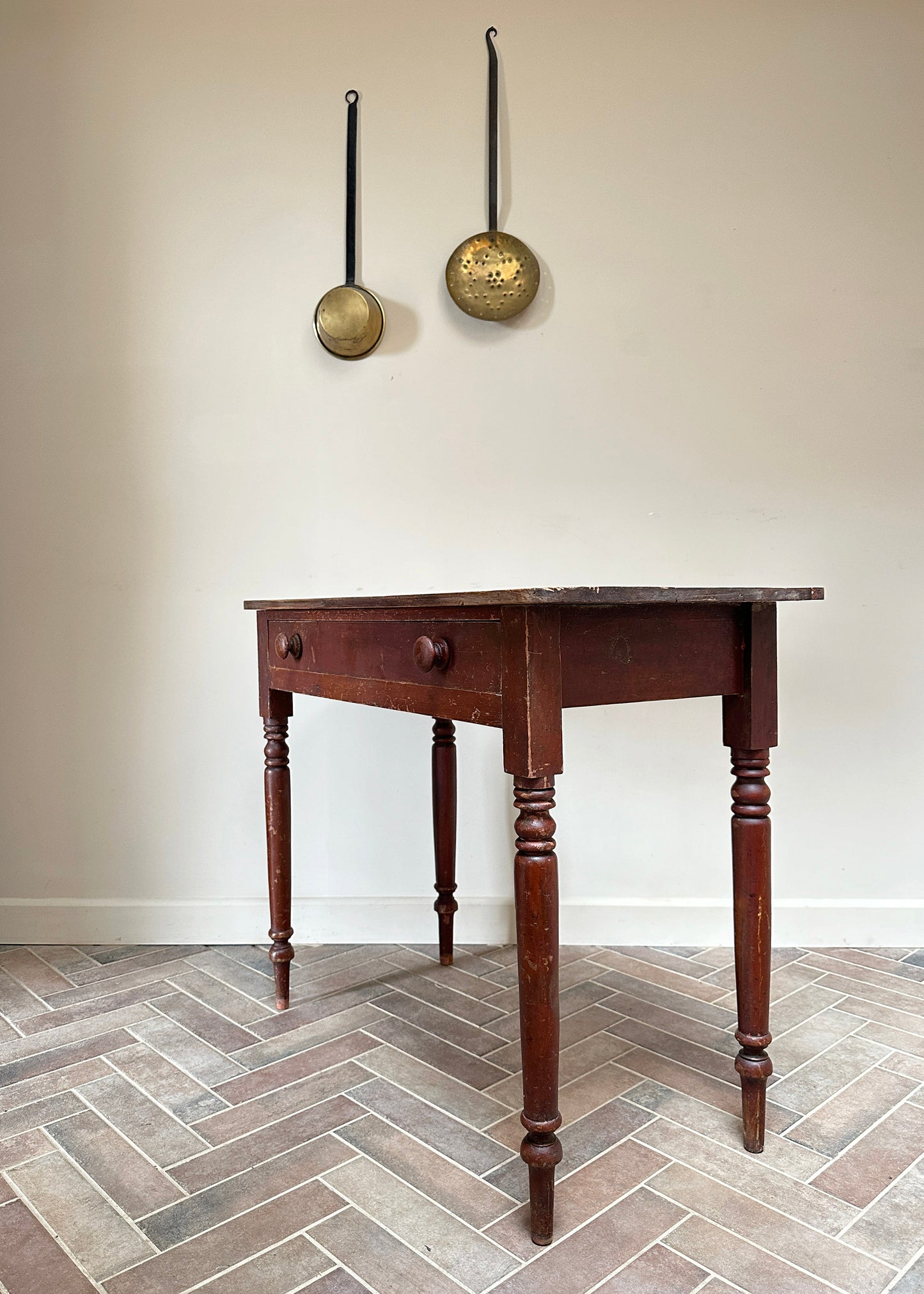 Pine Side Table, Timeworn Paint
