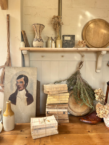 Deluxe Rustic Decor Mystery Gift Box