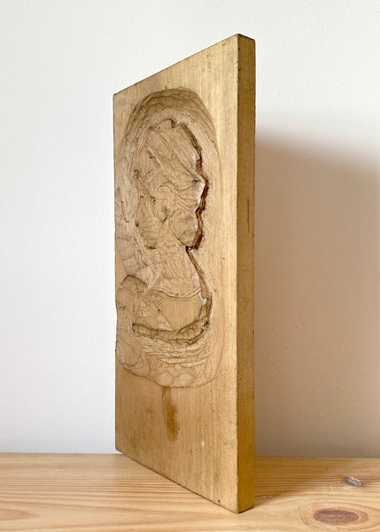 Queen Elizabeth Profile Carving