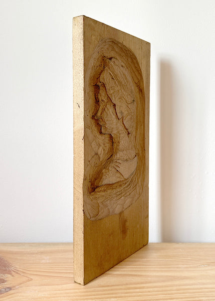 Queen Elizabeth Profile Carving
