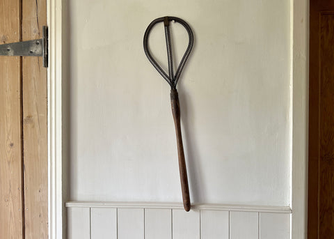 Looped Wire Carpet Beater