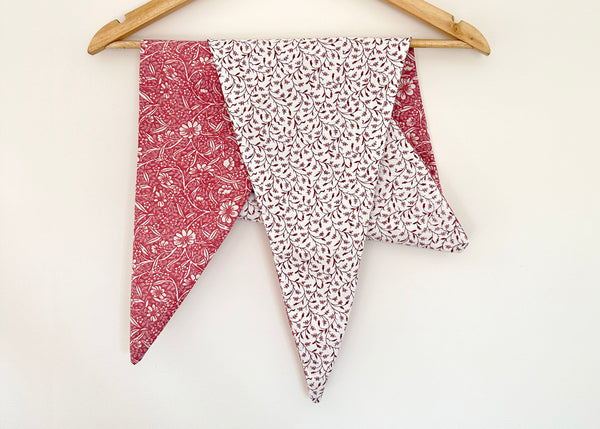 Vintage Patterned Triangle Scarf