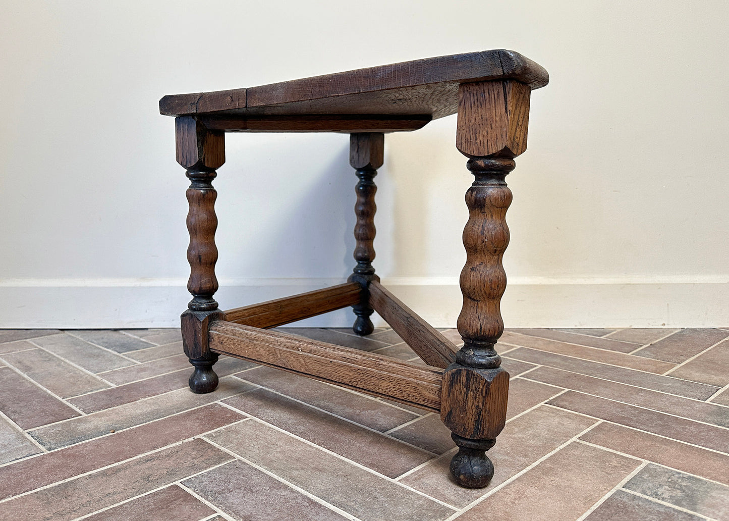 Jointed Oak Corner Table