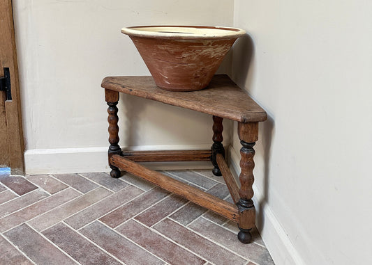 Jointed Oak Corner Table