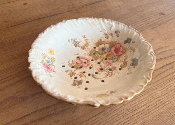 Ceramic Berry Bowl Strainer