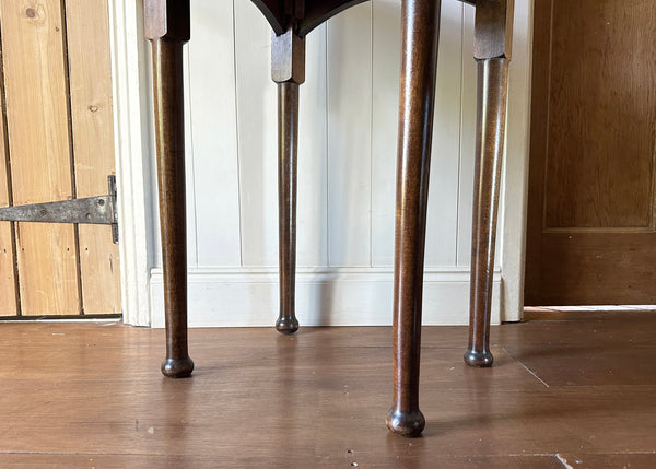Mahogany Pad Foot Side Table