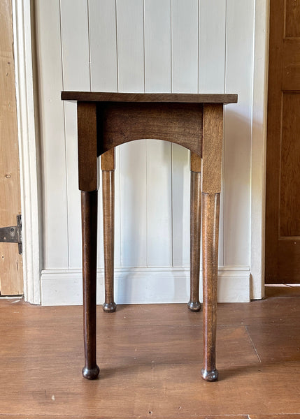 Mahogany Pad Foot Side Table
