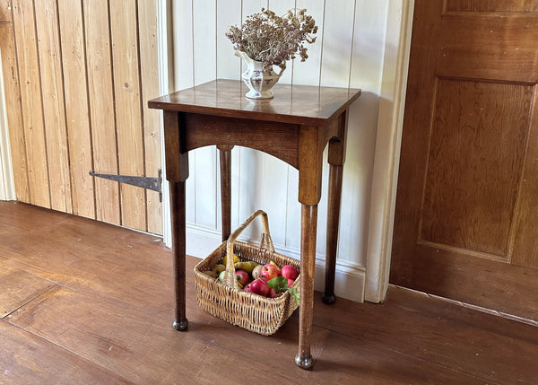 Mahogany Pad Foot Side Table