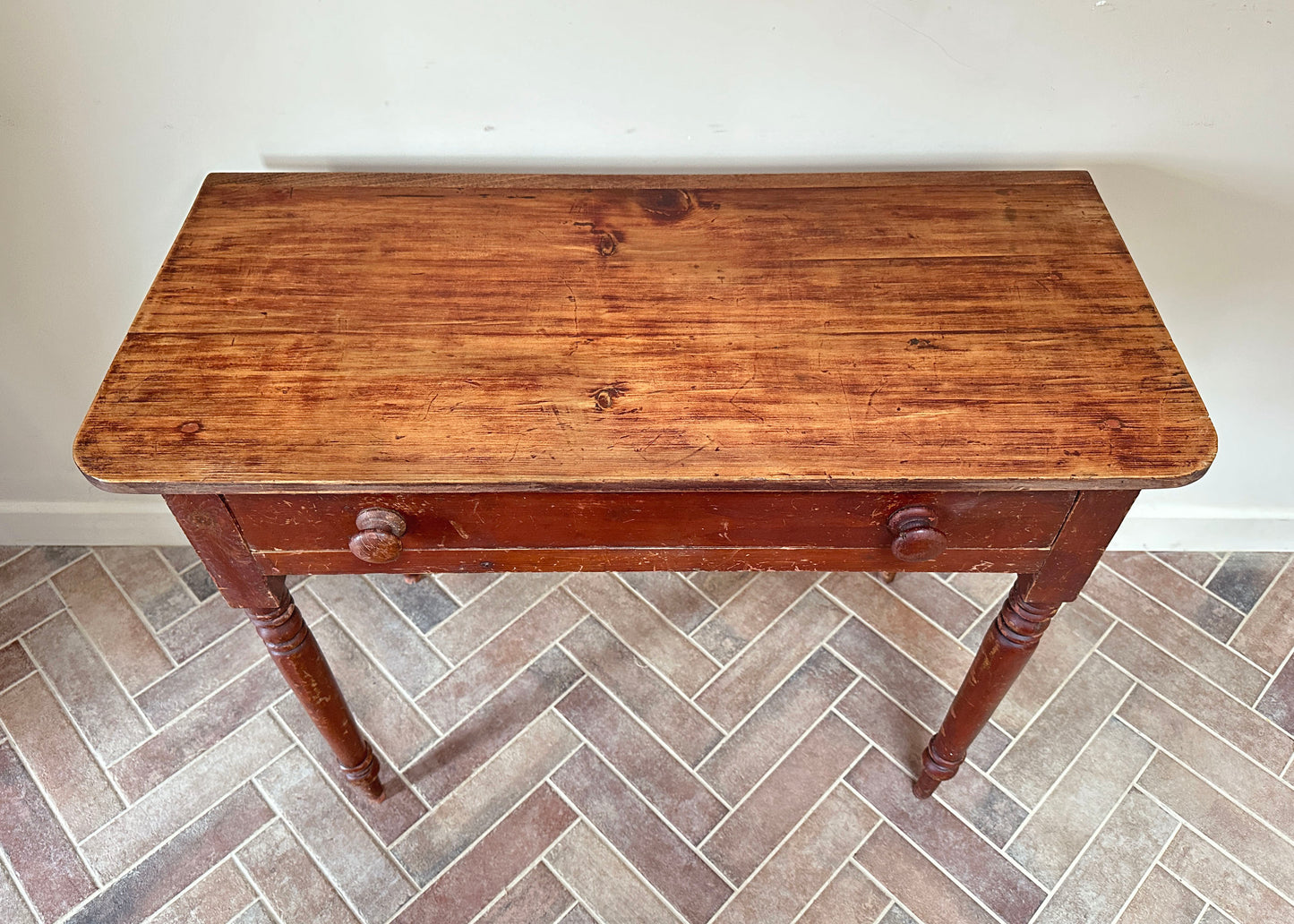 Pine Side Table, Timeworn Paint