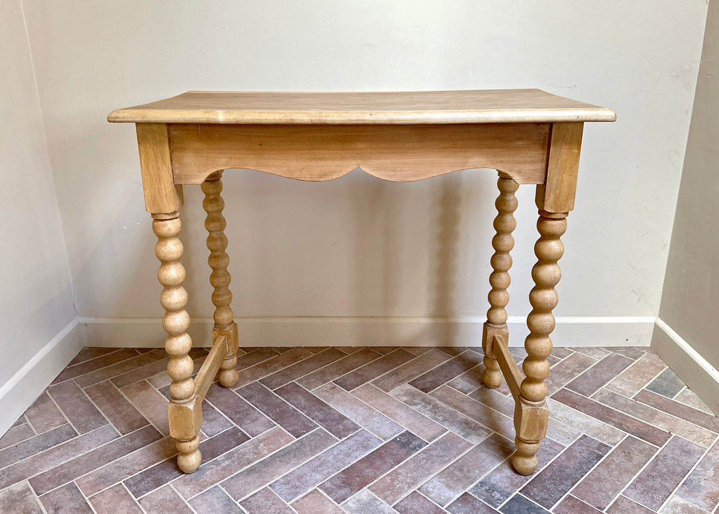 French Bobbin Leg Side Table