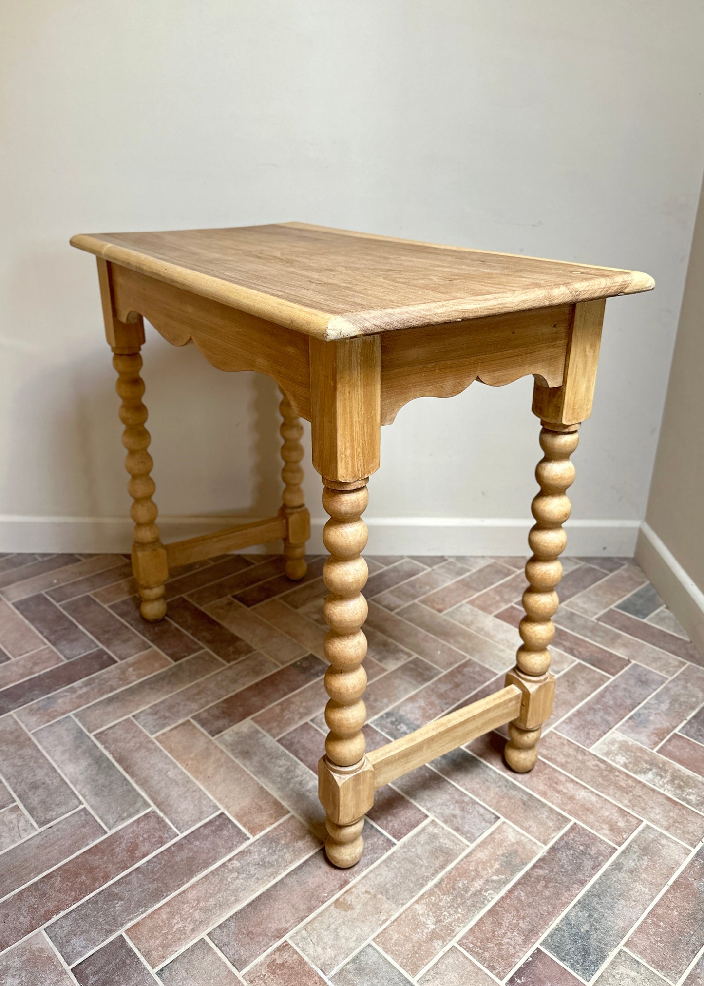 French Bobbin Leg Side Table