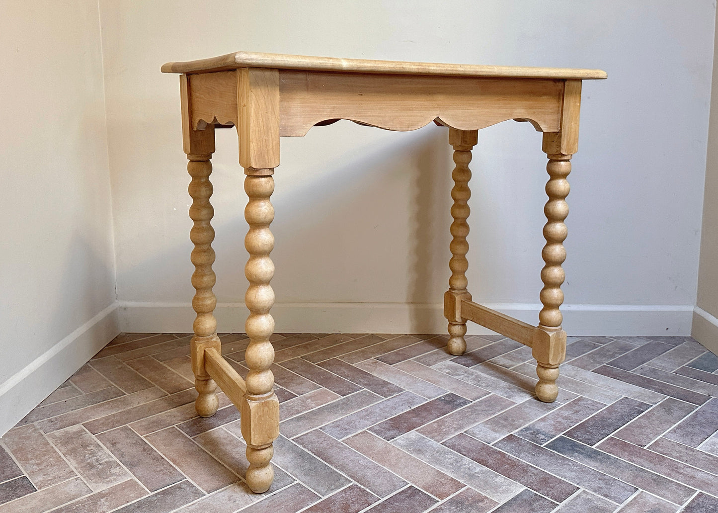 French Bobbin Leg Side Table