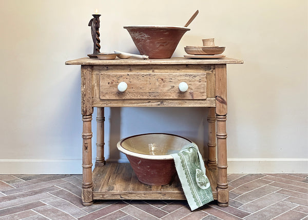 Rustic Pine Drapers Table