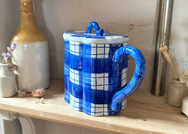 Blue Gingham Scalloped Tea Pot