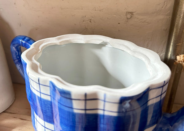 Blue Gingham Scalloped Tea Pot