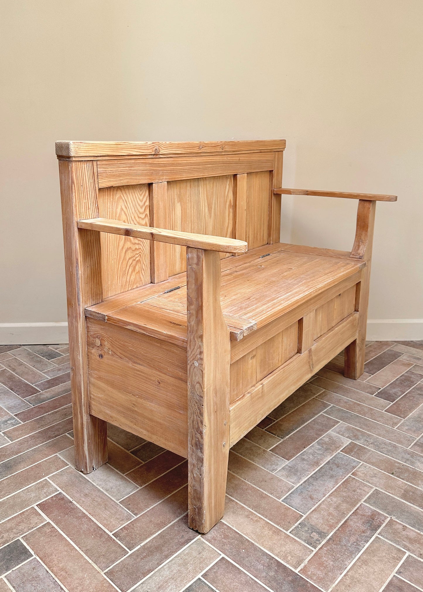 Pitch Pine Box Bench