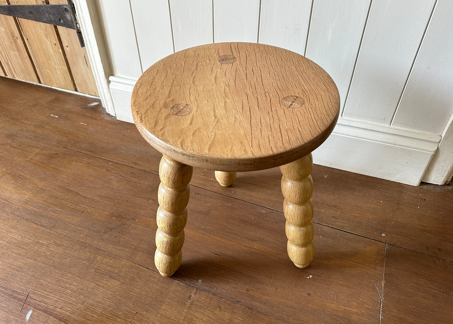 Bobbin Leg Milk Stool