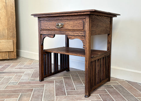 Arts & Crafts Oak Table